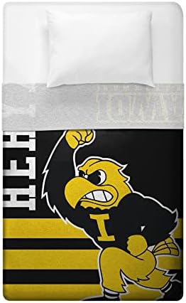 Плюшевое одеяло Sleep Squad Iowa Hawkeyes 60 х 80 Raschel – Талисман колеж